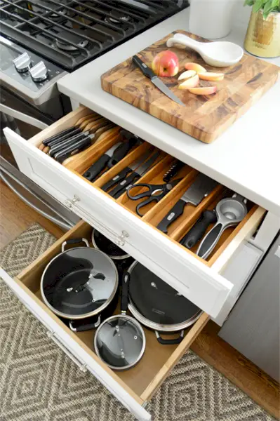 armoire-de-cuisine-organisation-tiroir-couteau