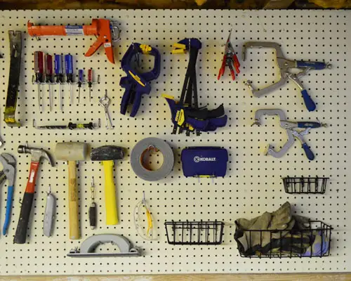 BaseTwo 5 Pegboard Închide dreapta