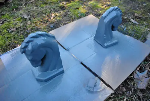 Horse Bookends Primer2