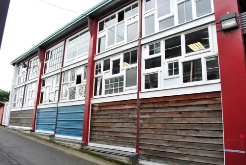 „PDX Rebuilding Ctr Windows“.