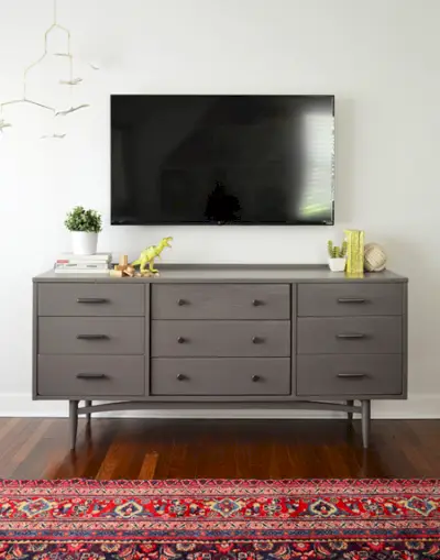 How-To-Hide-TV-Wires-Po-No-Cords-Folkstone-od-Sherwin Williams