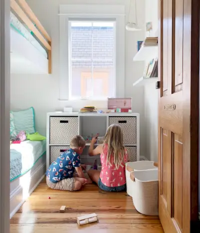 Beach House-oppdateringer Bunk Room Barn som leker