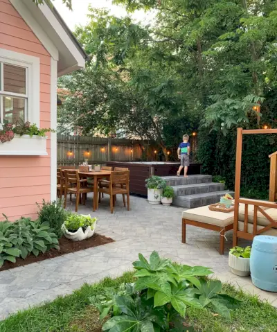 Beach House Backyard T Hot Tub Steps