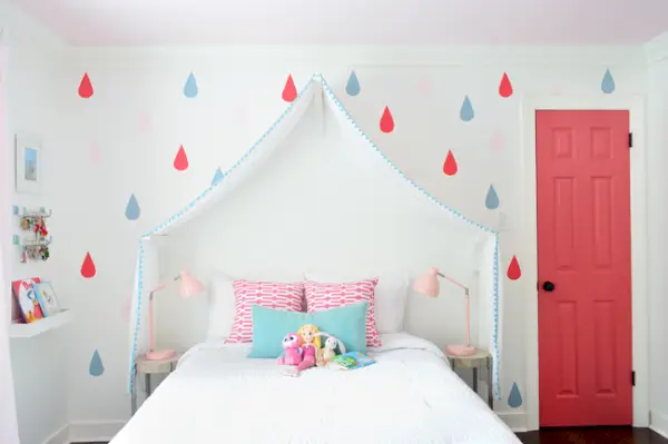 GirlsRoom-Canopy-Raindrop-Wall-Colourful-Door