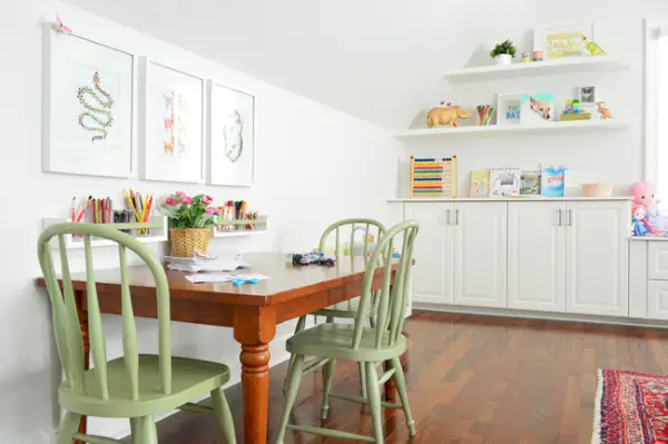 Leken-Familie-Bonus-rom-Barne-Kunst-Desk