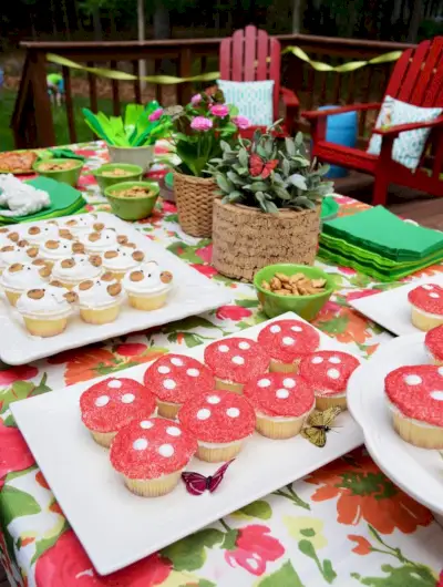 Duas festas de aniversário infantis fáceis: na floresta e no fundo do mar