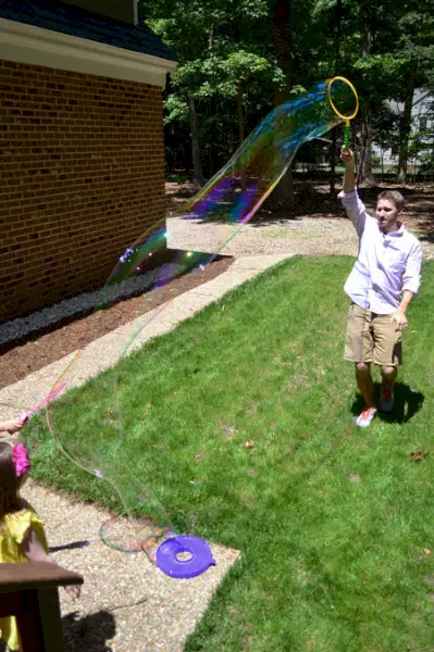 CPparty 14 John Making Bubble