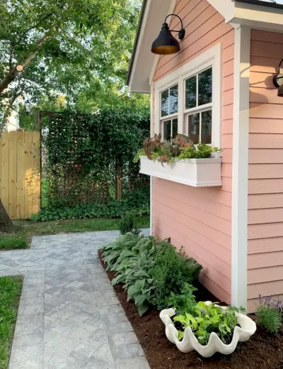 Beach House Backyard Window Box Mot naboer