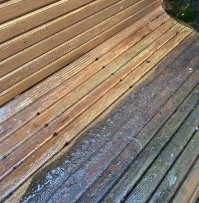 Āra duša Bench Powerwashed laikā