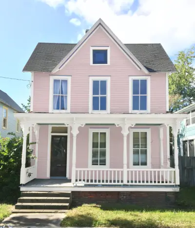 Beach House Udvendig farve Pink