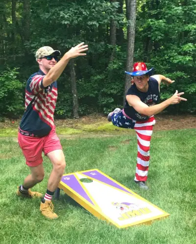 Liepos ketvirtoji Cornhole