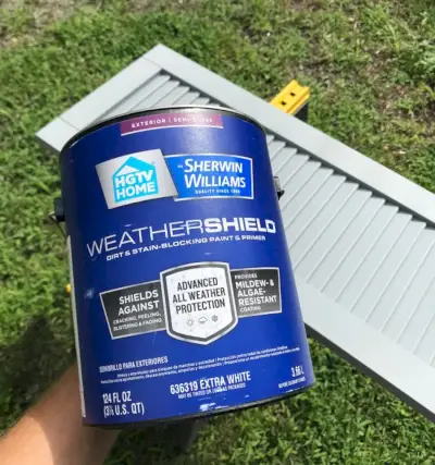 Peinture de volet extérieur duplex HGTV WeatherShield