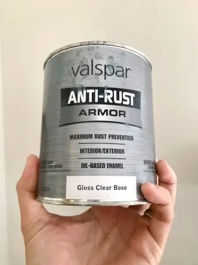 Überarbeiten Sie die Rostschutzfarbe „Clawfoot Tub“ von Valspar