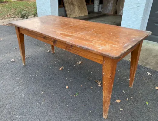 Lijado de mesa de comedor dúplex antes de mesa de granja