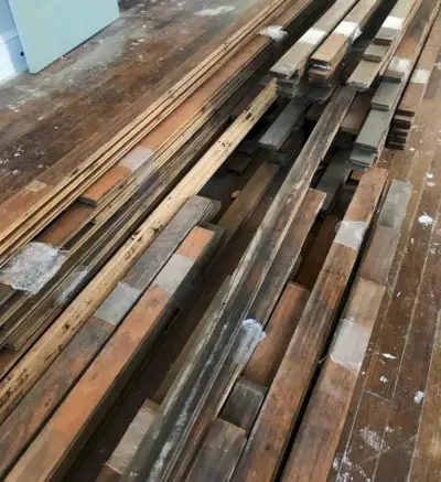 Pile di rifinitura del pavimento duplex di legno di recupero