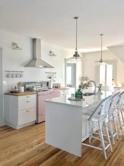 Beach House Dec Kitchen Pink Stove Angle