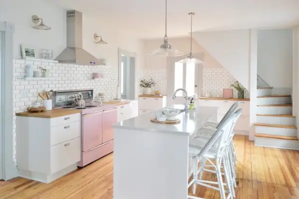 Beach House Backsplash Under Hood