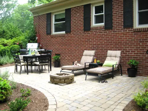 relooking-patio-pavé d'arrière-cour