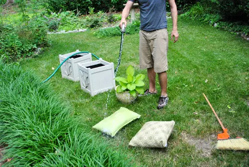 Veranda John Spraying Stuff