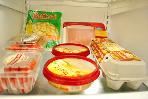 Kühlschrank nach Regal 1 Hummus