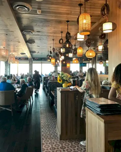 decoração de interiores no Beach House Restaurant em Pompano Beach, Flórida