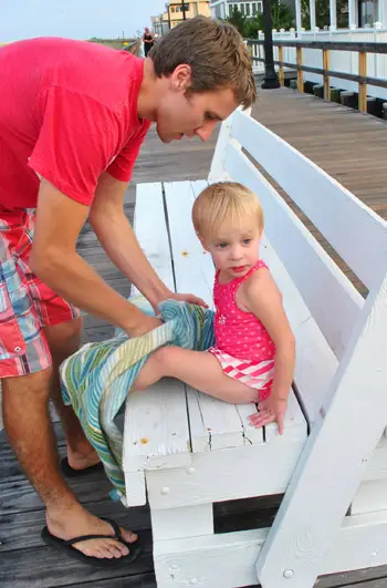 Strandavond John Cleaning Clara