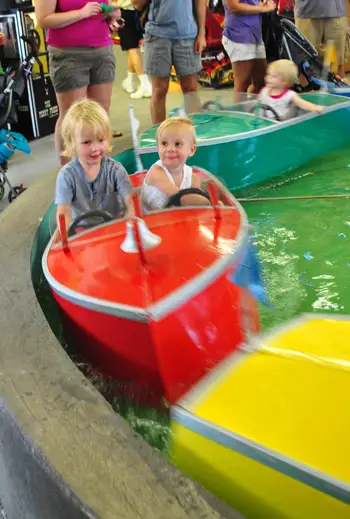 Strandvergnügungspark Emanuel Boat