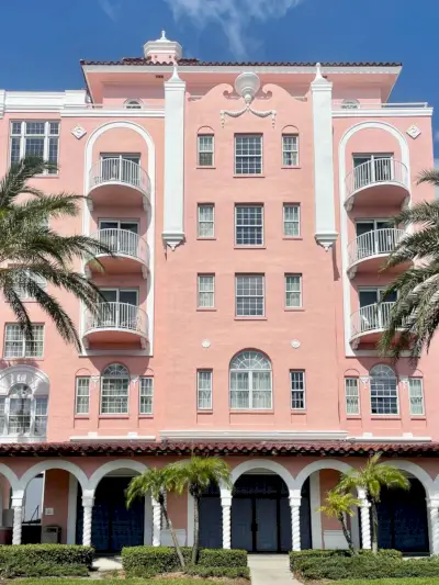 Růžový Don CeSar Hotel v St Pete Beach na Floridě