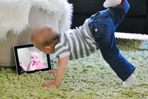 BabyVideo Yogahouding