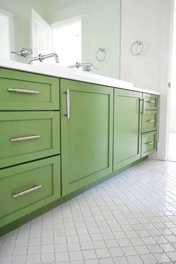 Detalle del tocador de baño MoveIn JNJ